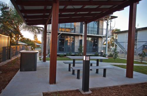 Chinchilla Hotel | Kings Park - Accommodation