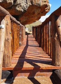 Maletswai Villa | Kings View Cave