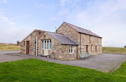 Mount Murray Cottage | Kingsley Cottage - countryside retreat that welcomes dogs
