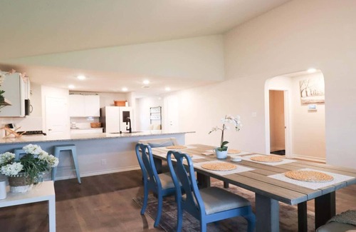 Medina Valley House | Kingsley Oasis - 12mins to Lackland AFB