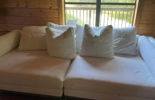 Gwinnett County House | Kingsrun Estate Lux Cabin