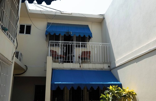 Eastwood Park Apartment | Kingston - 2 Beds - 2 bathrooms - Pool - Parking