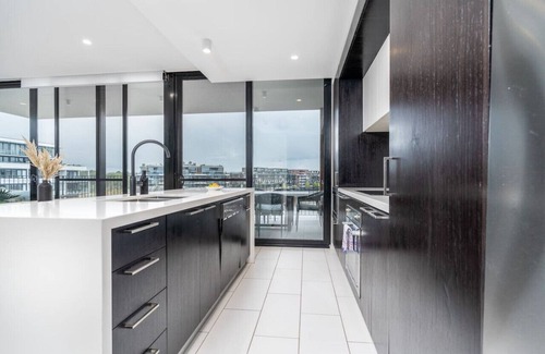 Barton Apartment | Kingston Foreshore Paradise - 2BR