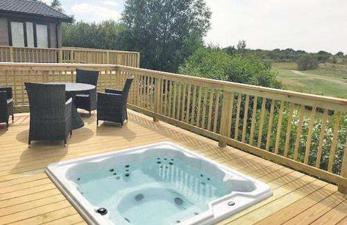 Thorne Resort | Kingswood Golf Lodges