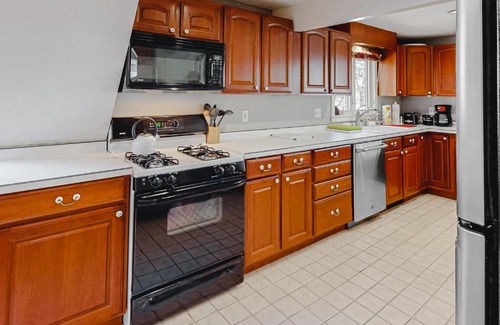 West Hartford Apartment | Kingswood Mountainside Retreat