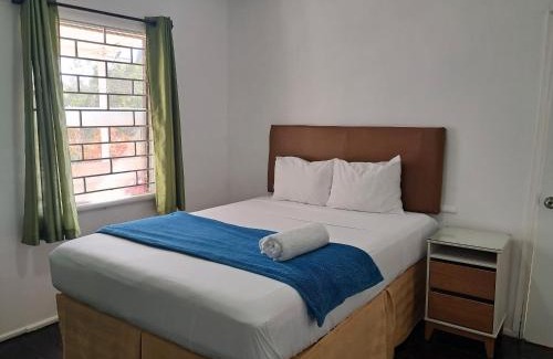 Jack's Hill Bed & Breakfast | Kingsworth Bed and Breakfast