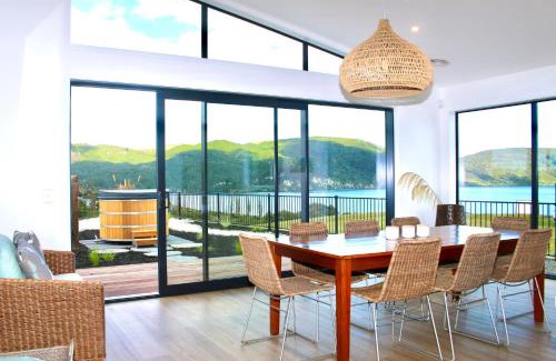 Kinloch House | Kinloch Lake View