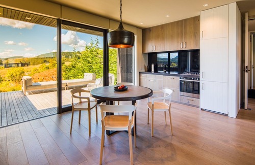 Kinloch Cabin | Kinloch Manor & Villas
