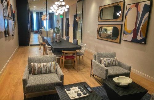 East Town Hotel | Kinn Guesthouse Downtown