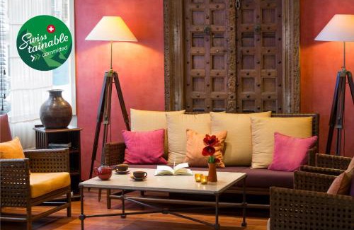 Paquis-Temple Hotel | Kipling Manotel