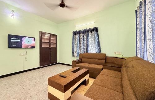 Vadanemelli Hotel | kishore villa