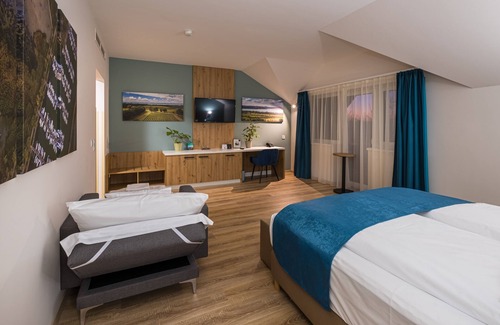 Balatonszemes Hotel | Kistücsök Food & Room