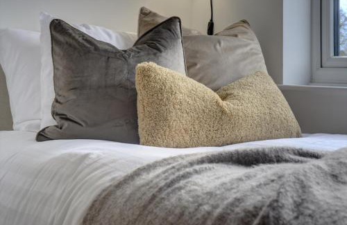 Ripon House | Kist Accommodates presents - Hygge House, Parking, EV Point
