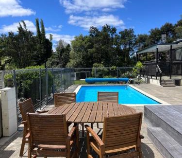 Titirangi Bed & Breakfast | Kitchen Garden Studio Bed and Breakfast