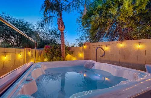 Superstition Springs House | Kiva Cove Pool & Sun Loungers on the Patio