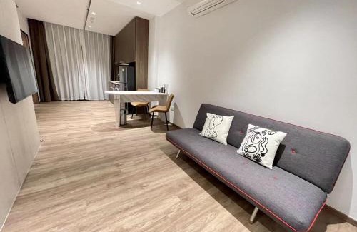 Bugis Village Apartment | KK Home - Bugis Service Apartment Suite