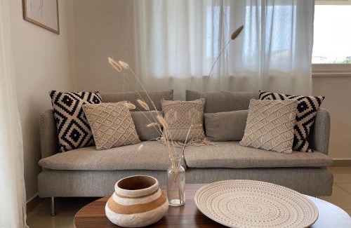 Nidri Apartment | KL SUITES LEFKADA - Feel At home NEW BOHO APARTMENT 400m from beach NIDRI TOWN CENTER