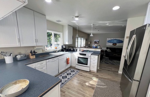 Montague House | Klamath Riverfront Home - Fish Right from the Backyard!
