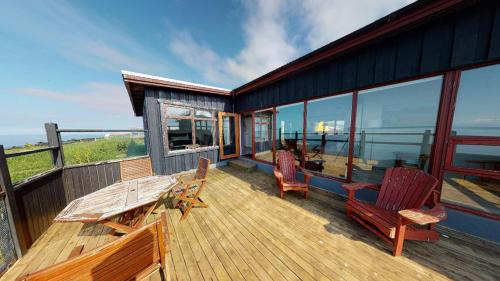 Hellissandur Apartment | Kleifar: Ocean View Apartment