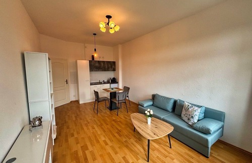 Goerlitz Apartment | Kleine Feine Wohnung mit Balkon