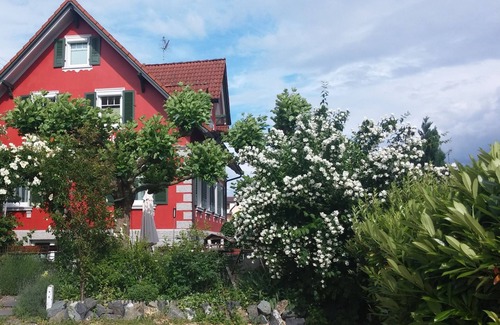 Hagnau Apartment | Kleines Doppelzimmer mit Dusche und WC
