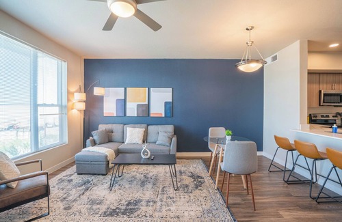Tempe Apartment | KLVG - V on Broadway