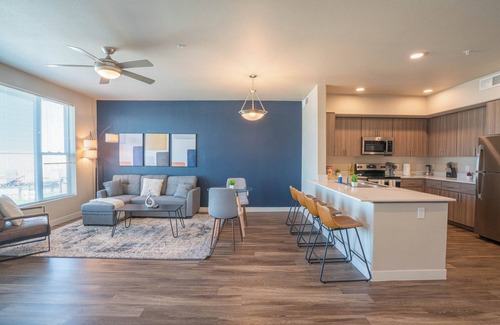 Tempe Apartment | KLVG - V on Broadway