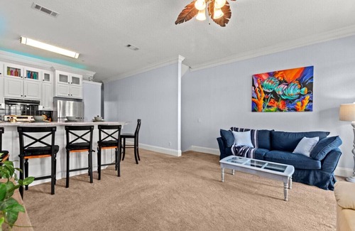 El Centro Beach House | Knee Deep: FREE Pie 4 Nov Stays, Wk2Bch, FREE Daily Activities, DogsOK, & More!