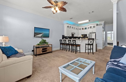 El Centro Beach House | Knee Deep: FREE Pie 4 Nov Stays, Wk2Bch, FREE Daily Activities, DogsOK, & More!
