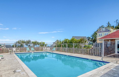 Olivia Beach House | Knee Deep In Happiness