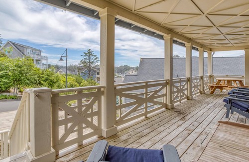 Olivia Beach House | Knee Deep In Happiness