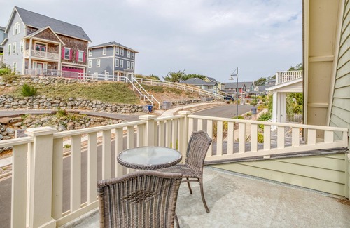 Olivia Beach House | Knee Deep In Paradise