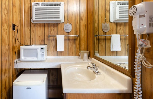 Hillsville House | Knob Hill Motor Lodge – Hillsville