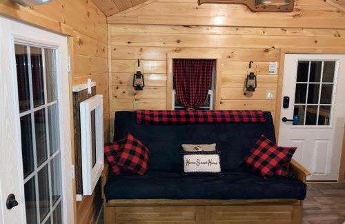 Big Sandy House | Knotty Pines Cabin near Kentucky Lake, TN