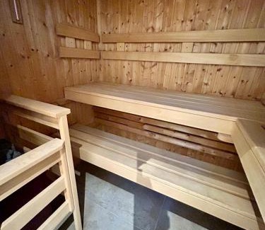 Herschbach House | Knusperhäuschen mit Sauna