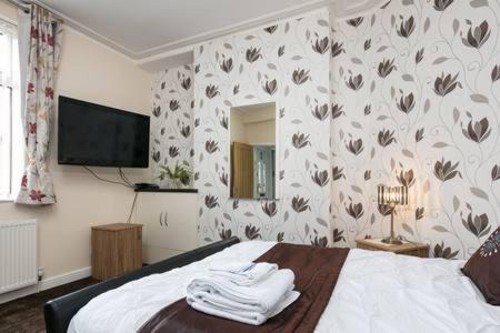 Belle Vue House | KNUTSFORD House Holidays