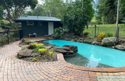 Mapleton Cabin | Koala Cabins Sunshine Coast