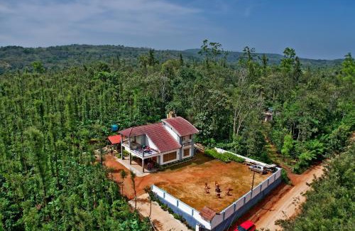 Mudigere Villa | Kodebailu Homestay - 3BH Full Villa, Home Food, Coffee Estate