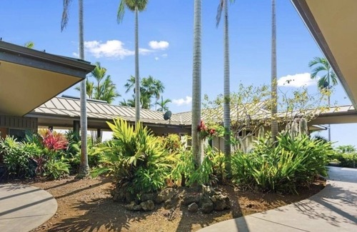 Honaunau-Napoopoo Villa | Kohania Courtyard Villa - 2bd 2ba w/Kitchenette on Quiet Orchard Property