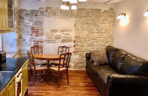 Kuressaare Apartment | Kohtu Apartment Cozy