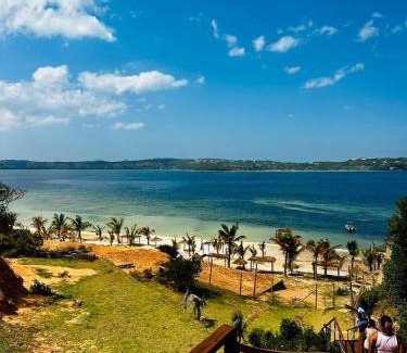 Gueima Villa | KoKo Beach - Wooden Green House
