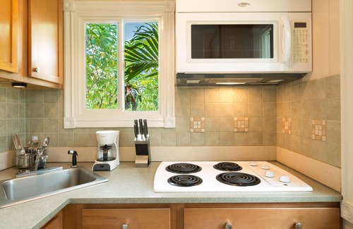 Venetian Road Settlement Hotel | Kokomo Botanical Resort - Caribbean Family Cottages