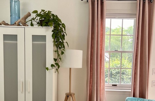 Cold Spring Harbor Cottage | Kokomo Cottage, Cozy Beach Town Bungalow