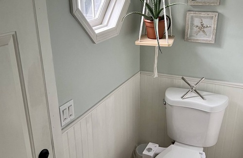 Cold Spring Harbor Cottage | Kokomo Cottage, Cozy Beach Town Bungalow
