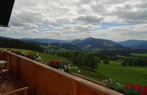 Oberwolz Apartment | Komfortzimmer mit Balkon - Fewo Würger