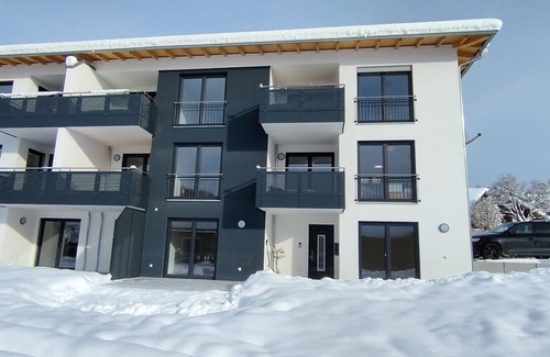 Langdorf Apartment | Komfort Ferienwohnung mit Balkon und Kostenfreiem Wlan