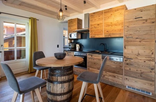 Blachendorf Apartment | Komfortable Ferienwohnung (58 qm) für zwei bis fünf Personen mit Balkon