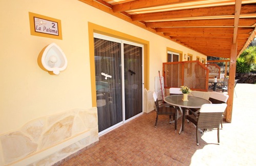 Chio Apartment | Komfortable Ferienwohnung in Einem Tropischen Garten