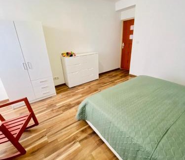 Nowy Sacz House | Komfortowy pokój dla dwojga z balkonem Marcinkowicka