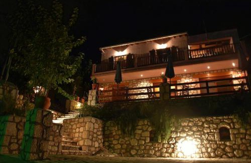 Lefkas Villa | Komilio 1